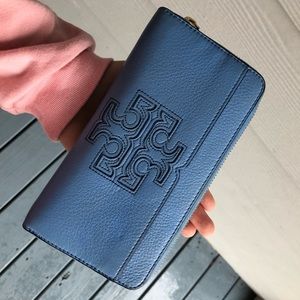 Tory Burch Zipper Wallet